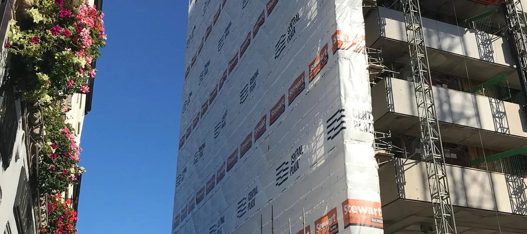 Central Plaza Banner